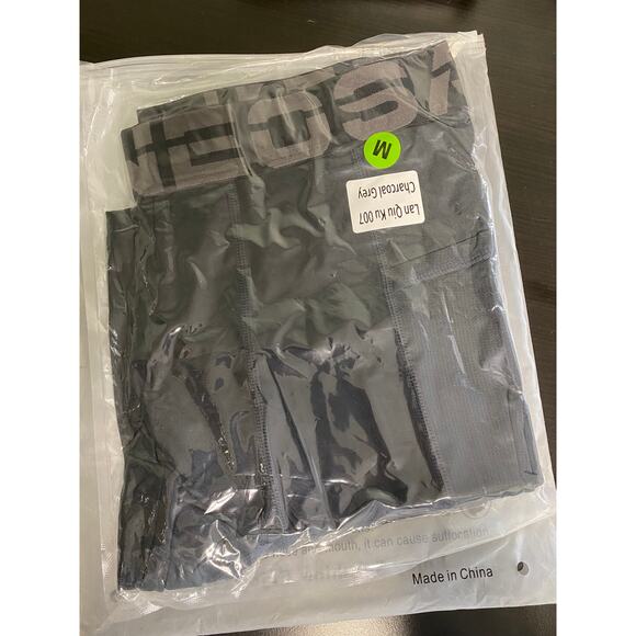 Men's 21" 3/4 Base Layer Compression Capris-Dark Gray-Size M-NEW - Picture 7 of 7